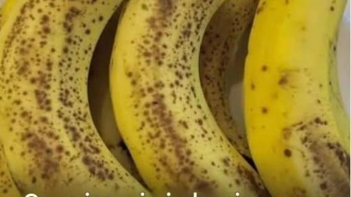 🟡Czy wiesz, że jedzenie bananów wieczorem zwiększa… 😱 🍌👇