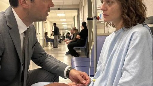 Two months after the divorce, I was sh0cked to see my ex-wife wandering aimlessly in the hospital. When I learned the truth, I completely collapsed.