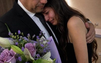 Przez 10 lat dotrzymywałem jednej obietnicy danej mojej żonie – aż do momentu, gdy pewien bukiet ujawnił sekret, który zabrała ze sobą
