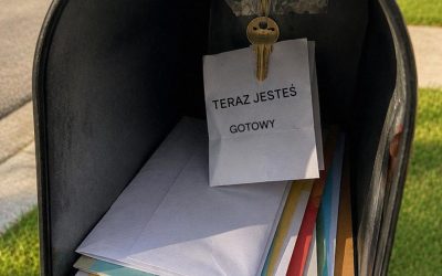 Znalazłem klucz przyklejony taśmą do tylnej ścianki skrzynki pocztowej z notatką, na której było napisane: „Teraz jesteś gotowy” – i kiedy w końcu zdałem sobie sprawę, co on otwiera, prawie ugięły się pode mną kolana